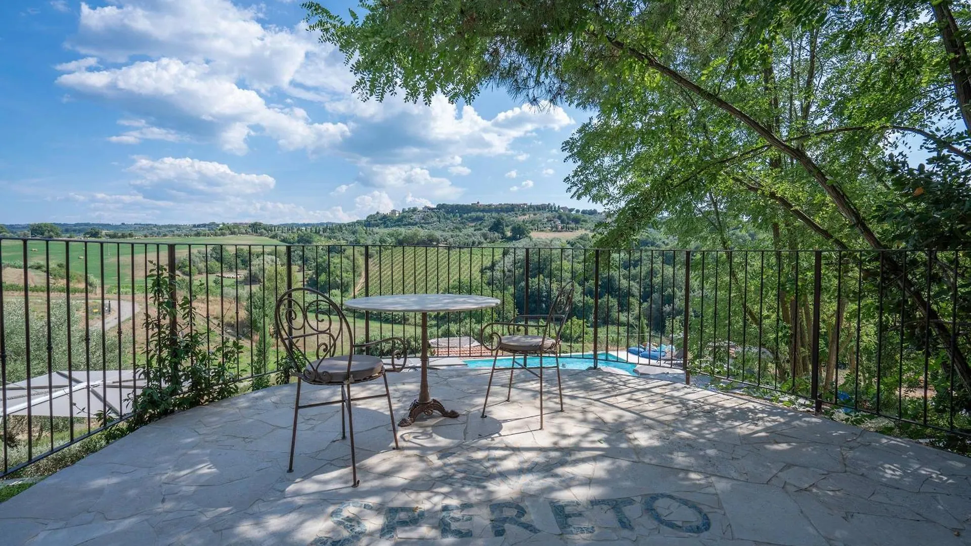 Coratina Gorgeous Apartment With Pool, Montaione, Toscana  Montaione